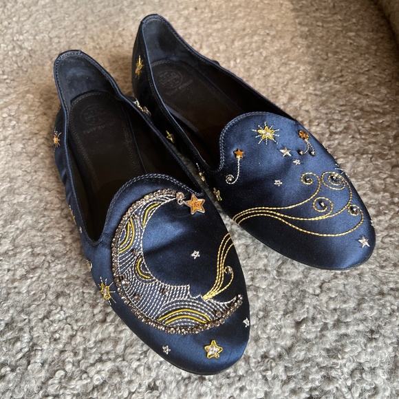 Tory Burch Olympia Embroidered Loafer in Navy SZ 10 - Picture 1 of 7